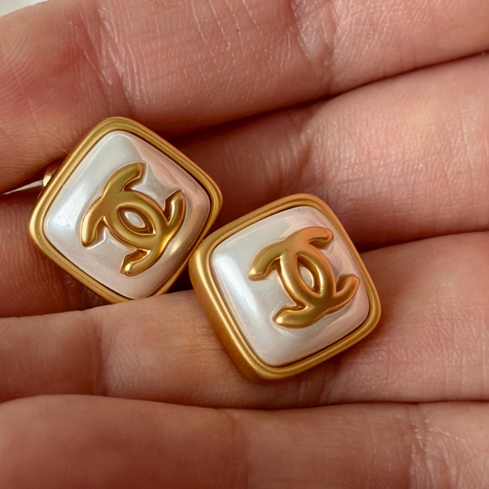 CHANEL Gold and Cream Square Earrings - Picture 3 of 15